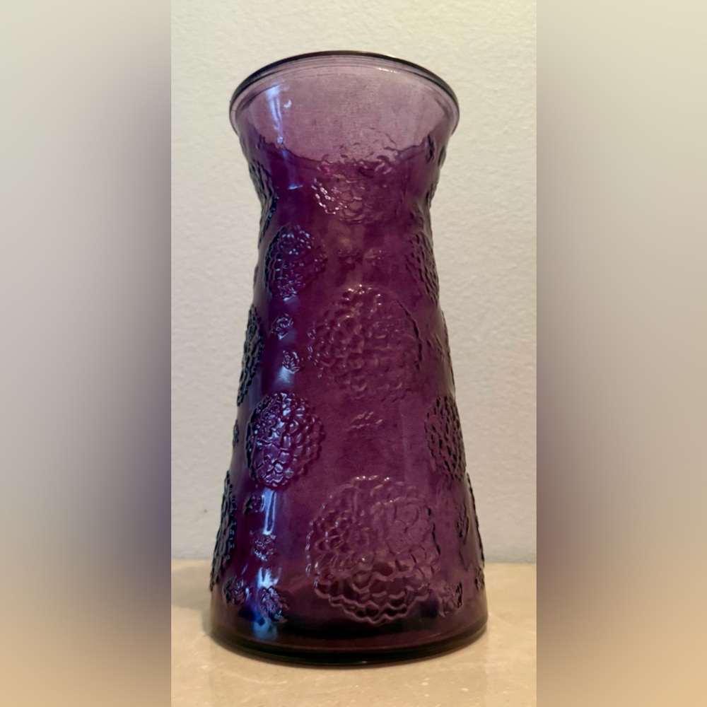 Fenton purple/Amethyst glass vase. 9.75”
